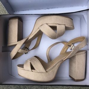 NWOT Nine West Suede Block Heel
